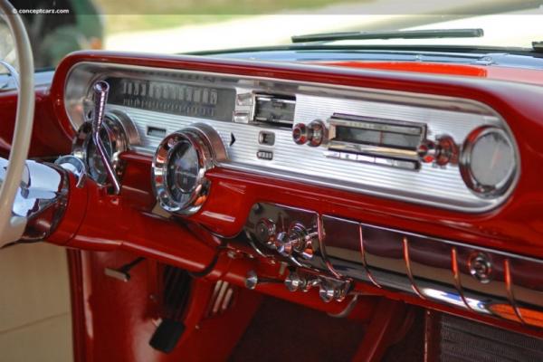 Pontiac Bonneville 1957 - Interni